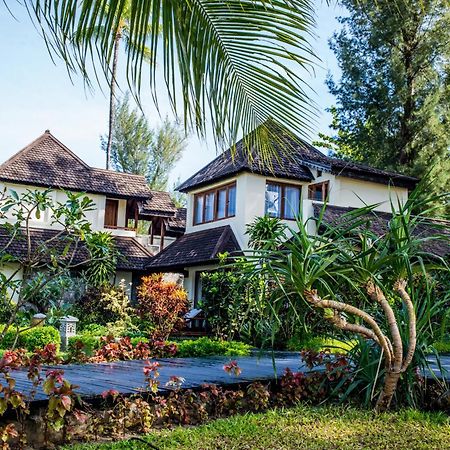 Jade Marina Resort And Spa Нгапали Екстериор снимка