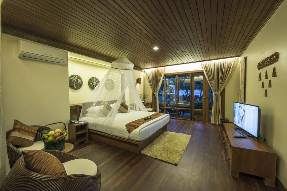 Jade Marina Resort And Spa Нгапали Екстериор снимка