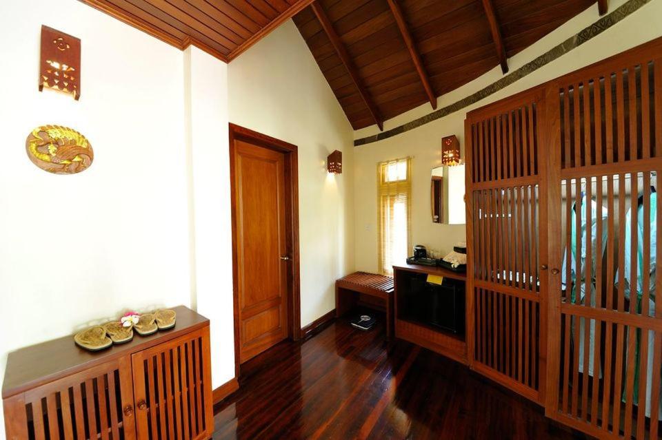 Jade Marina Resort And Spa Нгапали Екстериор снимка
